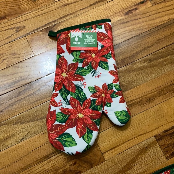 4pc Christmas Kitchen Set - Red, Green & White - Picture 4 of 6